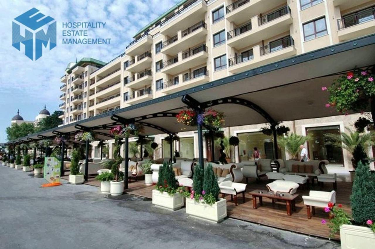 Golden Sands Rentals Apartments Esterno foto