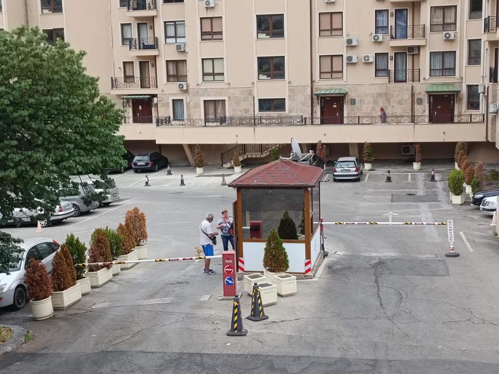 Golden Sands Rentals Apartments Esterno foto