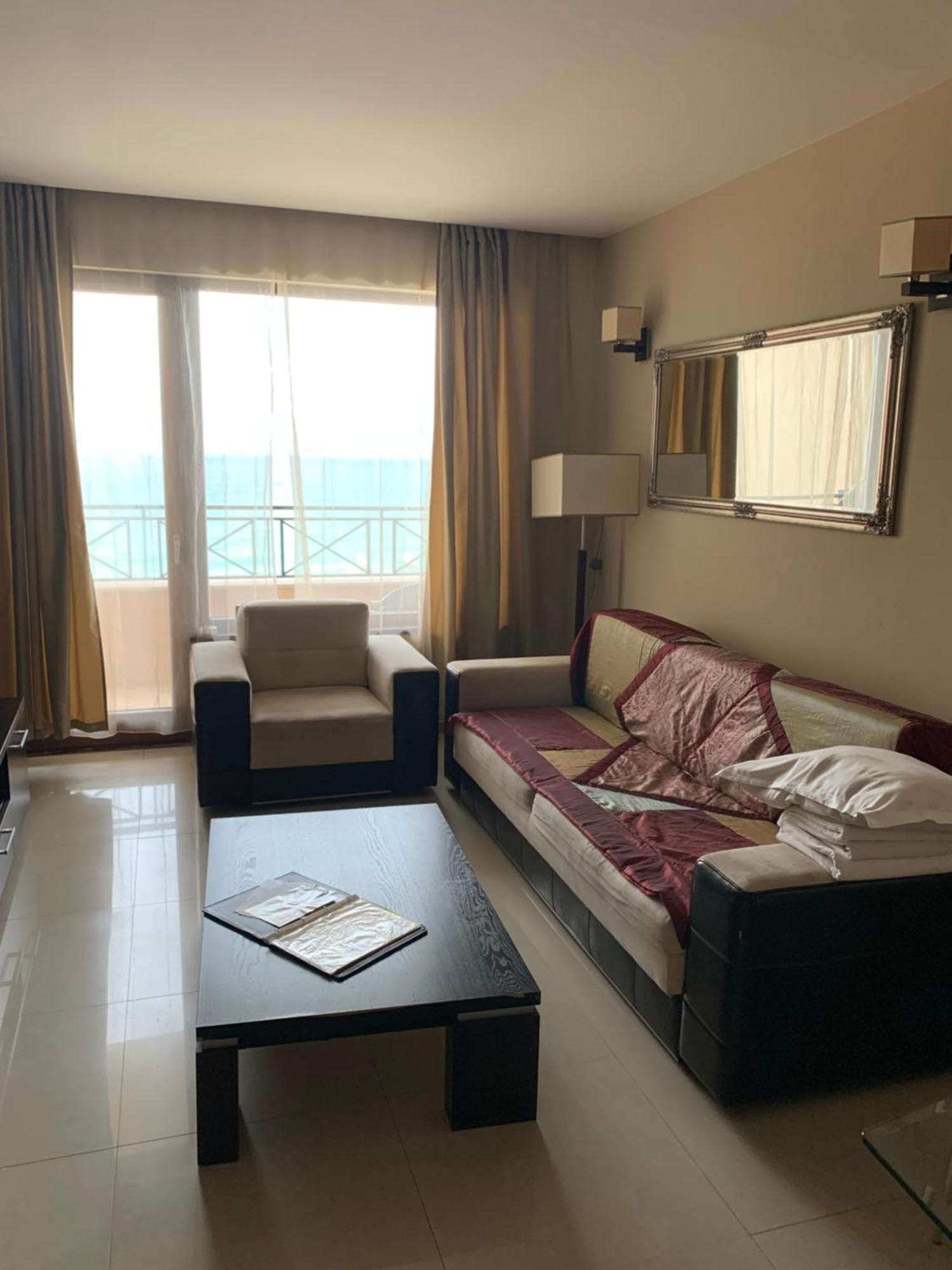Golden Sands Rentals Apartments Esterno foto