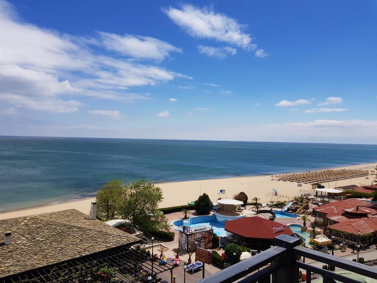 Golden Sands Rentals Apartments Esterno foto