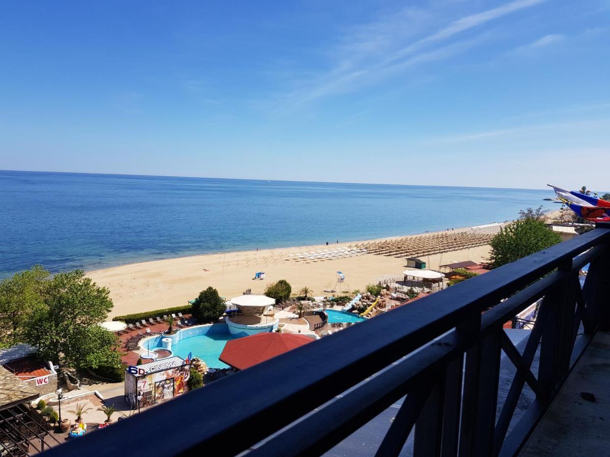 Golden Sands Rentals Apartments Esterno foto